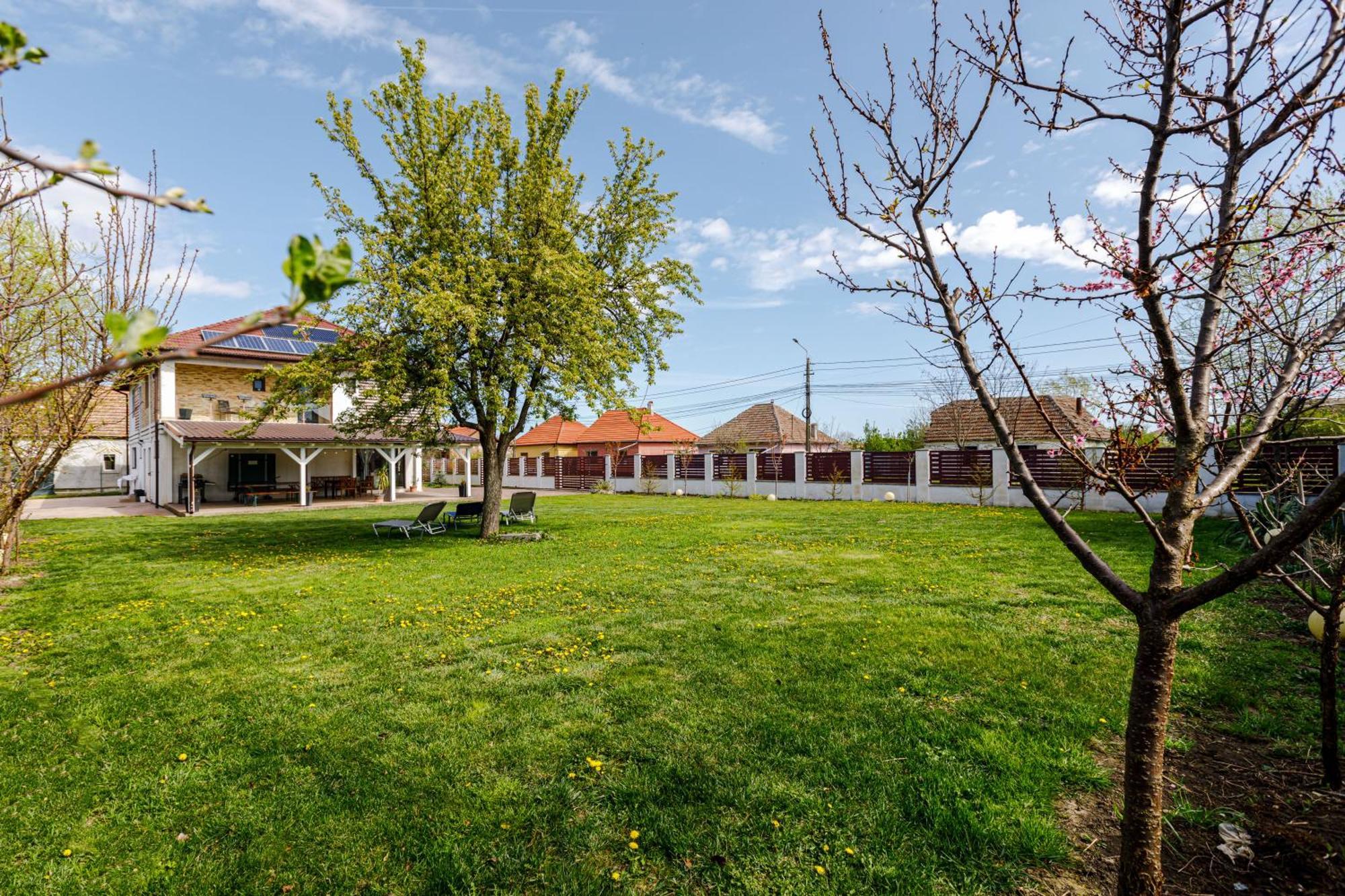 Gasthaus Sacalaz Hotel Тимишоара Екстериор снимка